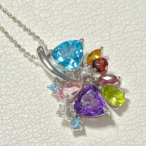 マルチストーン　ネックレス　ホワイトゴールド　K18WG　アメジスト・ブルートパーズ・他