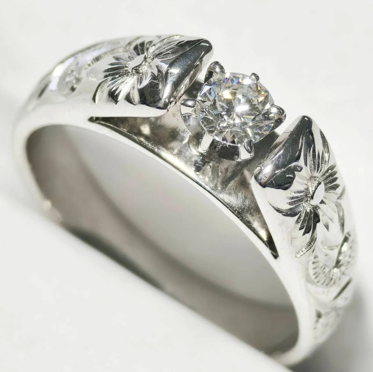 VS1 鑑定書有　ダイヤモンド　リング　ホワイトゴールド　K14WG