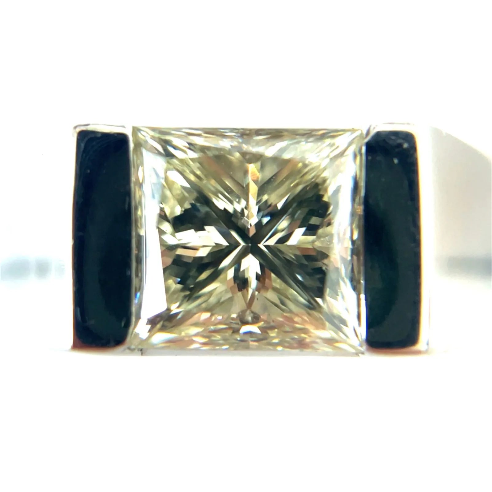 3.011ct　プリンセスカット　ダイヤモンド　リング　プラチナ　Pt900