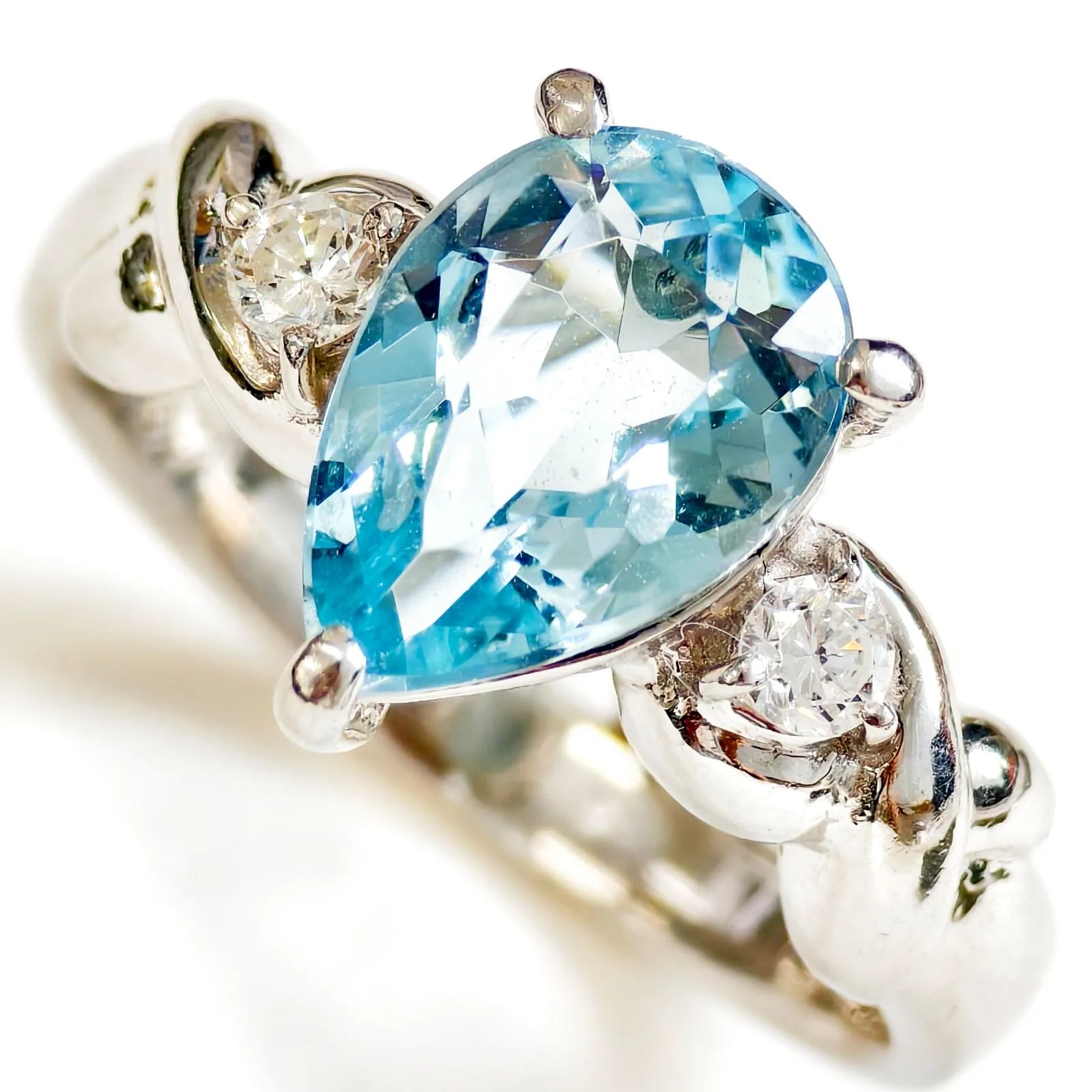 アクアマリン　ペアシェイプ　リング　プラチナ　PT900