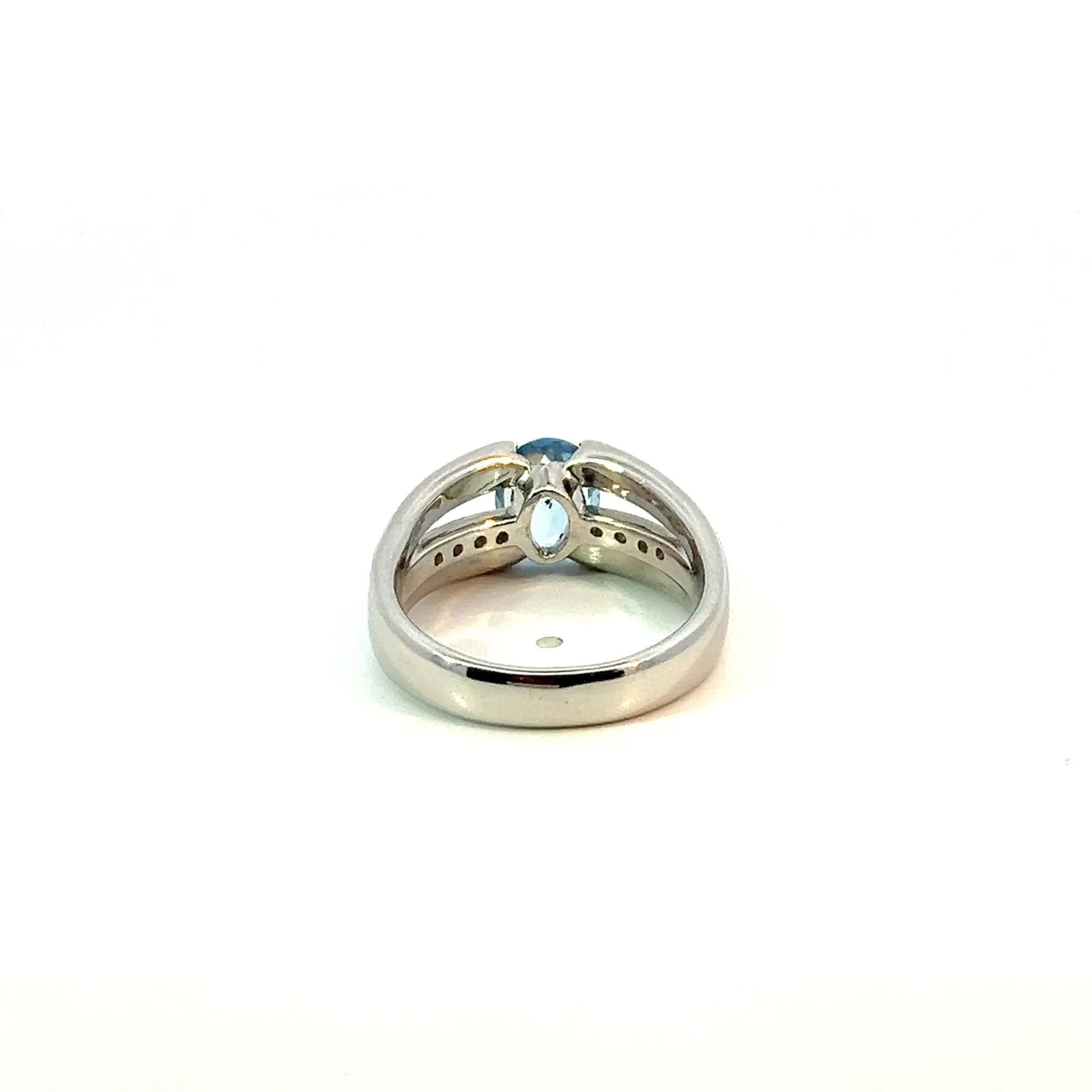 アクアマリン　オーバルカット　リング　プラチナ　Pｔ900