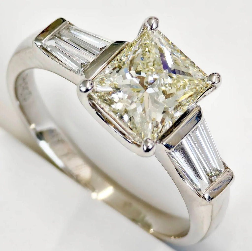 2.109ct　プリンセスカット　ダイヤモンド　リング　プラチナ　Pt900