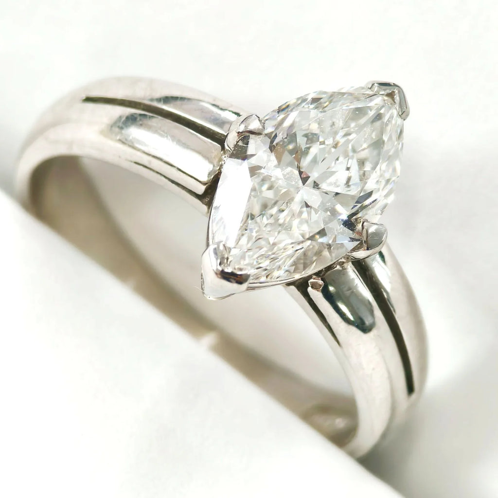 １ct UP　 ダイヤモンドリング　プラチナ　Pｔ９００