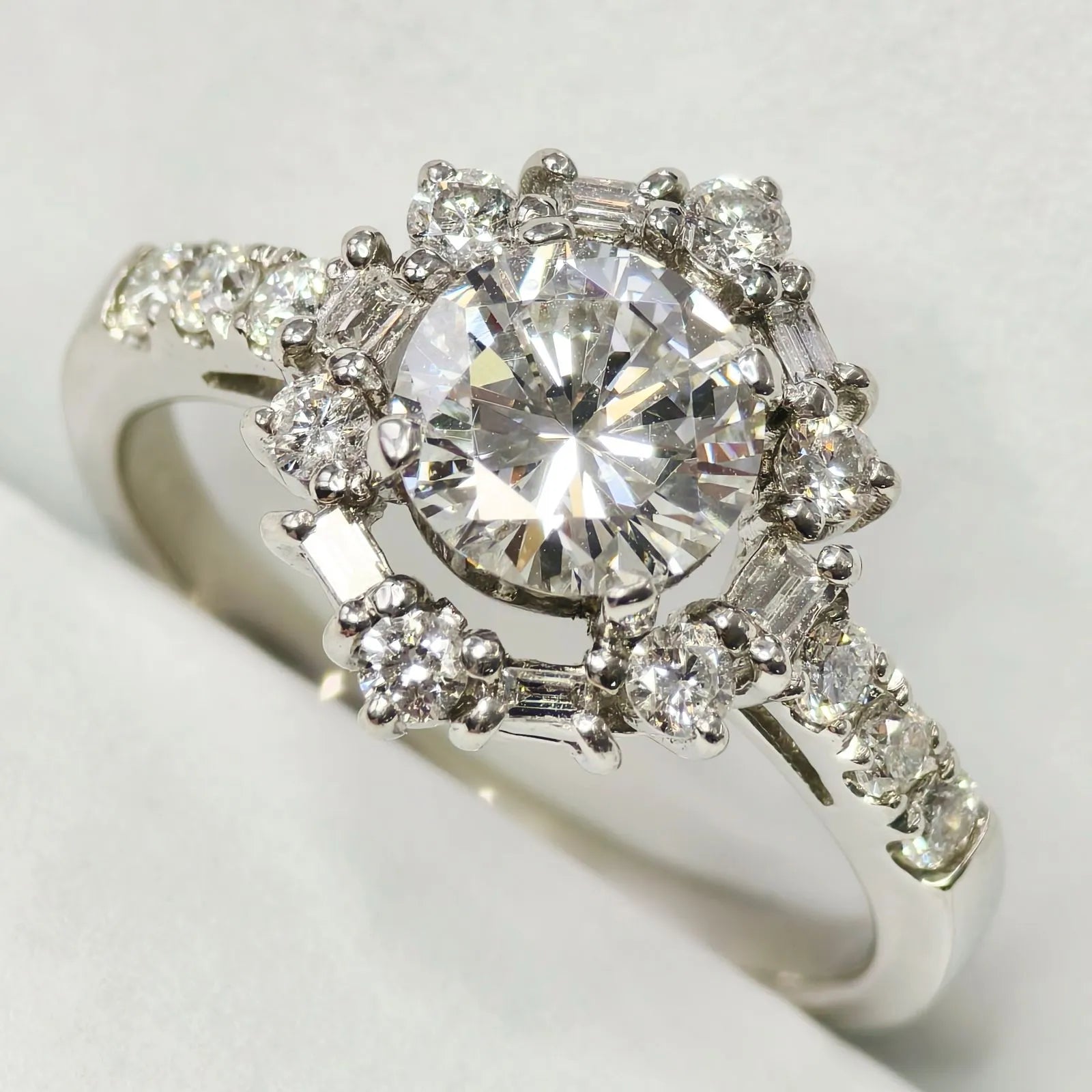 1.000ctUP☆　ダイヤモンド　リング　プラチナ　PT900