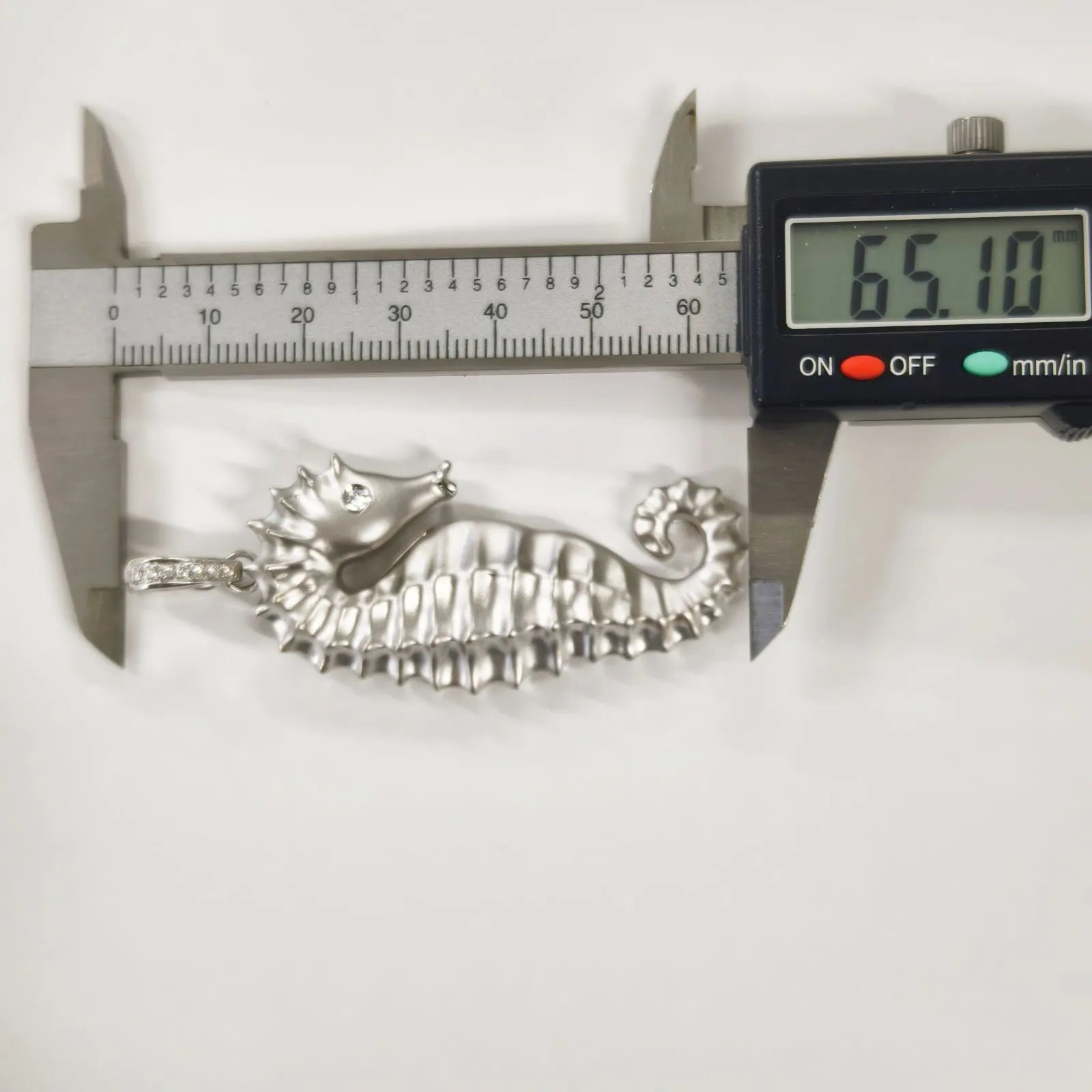 RAIMA　シーホース　ペンダントヘット　750刻印（K１８）