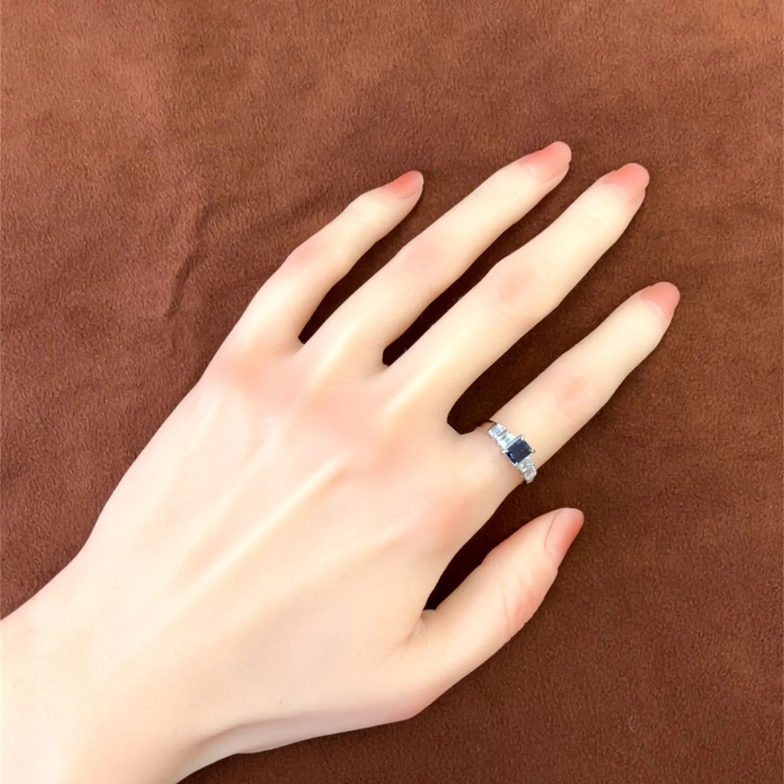 アレキサンドライト　リング　プラチナ　Pt900　鑑別書あり