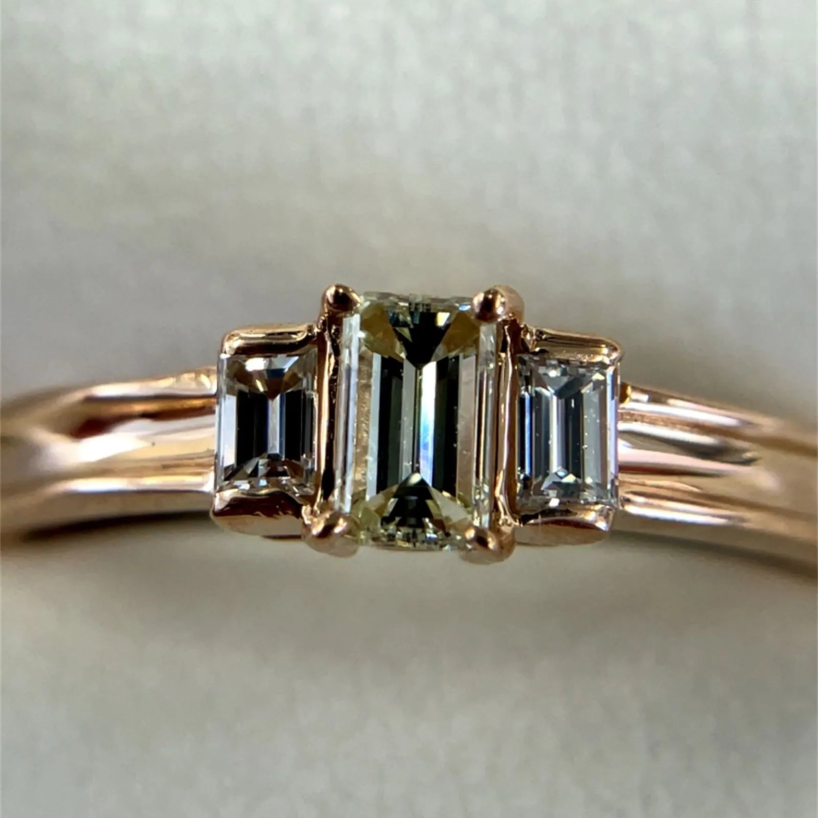 VS2 ダイヤモンド バケットカット リング ゴールド K18