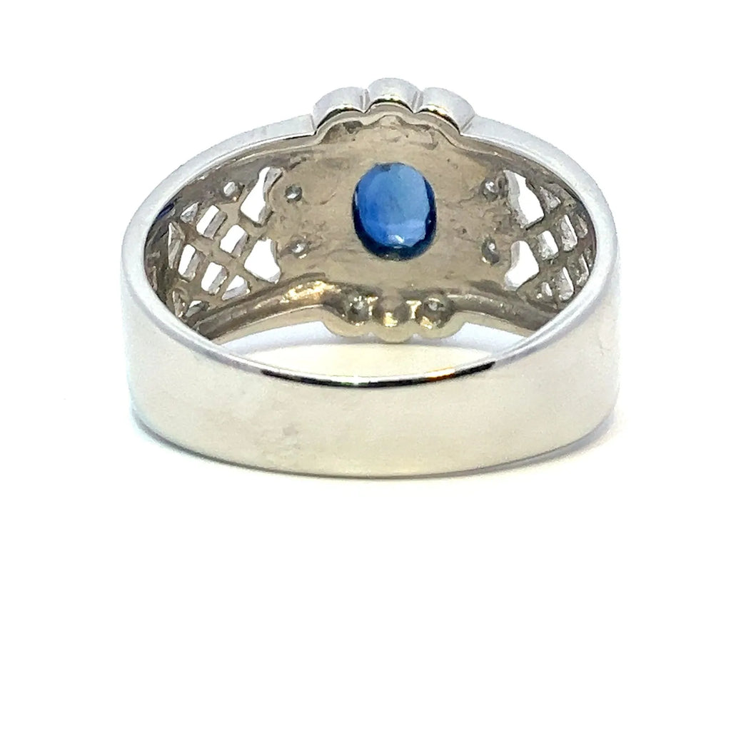 サファイヤ　リング　PT900　プラチナ