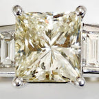 2.011ct　プリンセスカット　ダイヤモンド　リング　プラチナ　Pt900