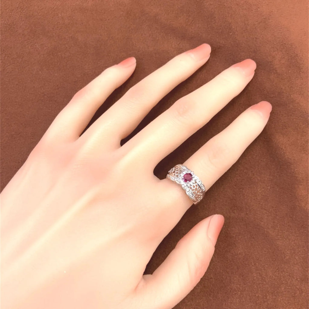 ルビー　リング　透かし　レース模様　プラチナ　PT900