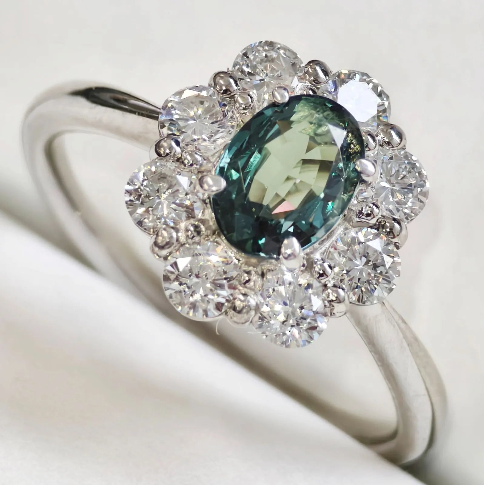 アレキサンドライト　ブラジル産　リング　プラチナ　Pt900