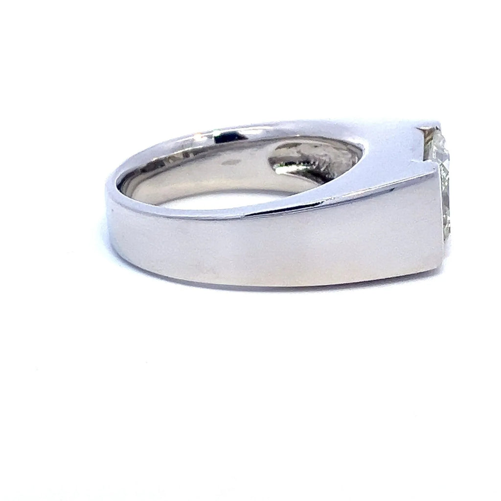 3.011ct　プリンセスカット　ダイヤモンド　リング　プラチナ　Pt900