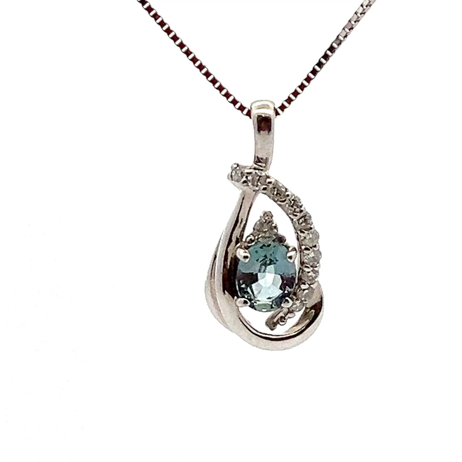 アレキサンドライト　ホワイトゴールド　ネックレス　K18WG