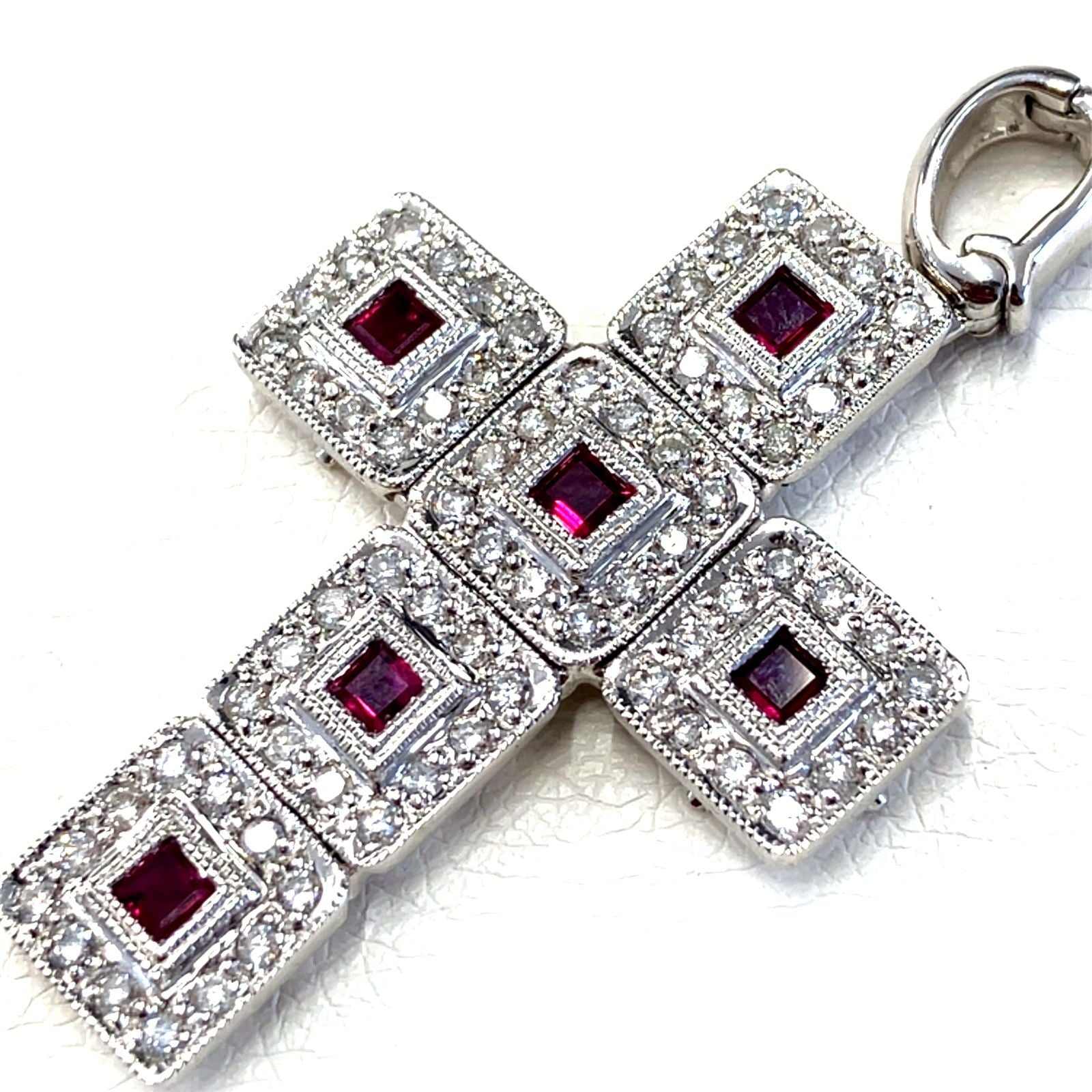 可変　クロス　キューブ　ルビー　ペンダントトップ　チャーム　K18WG