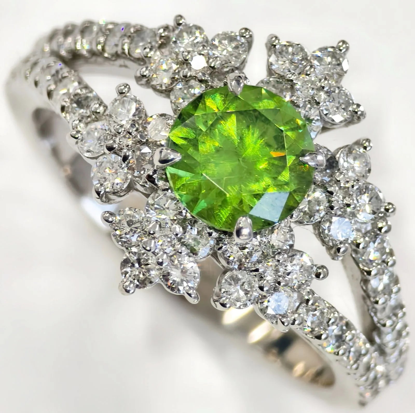 0.970ct  デマントイドガーネット リング プラチナ Pt950