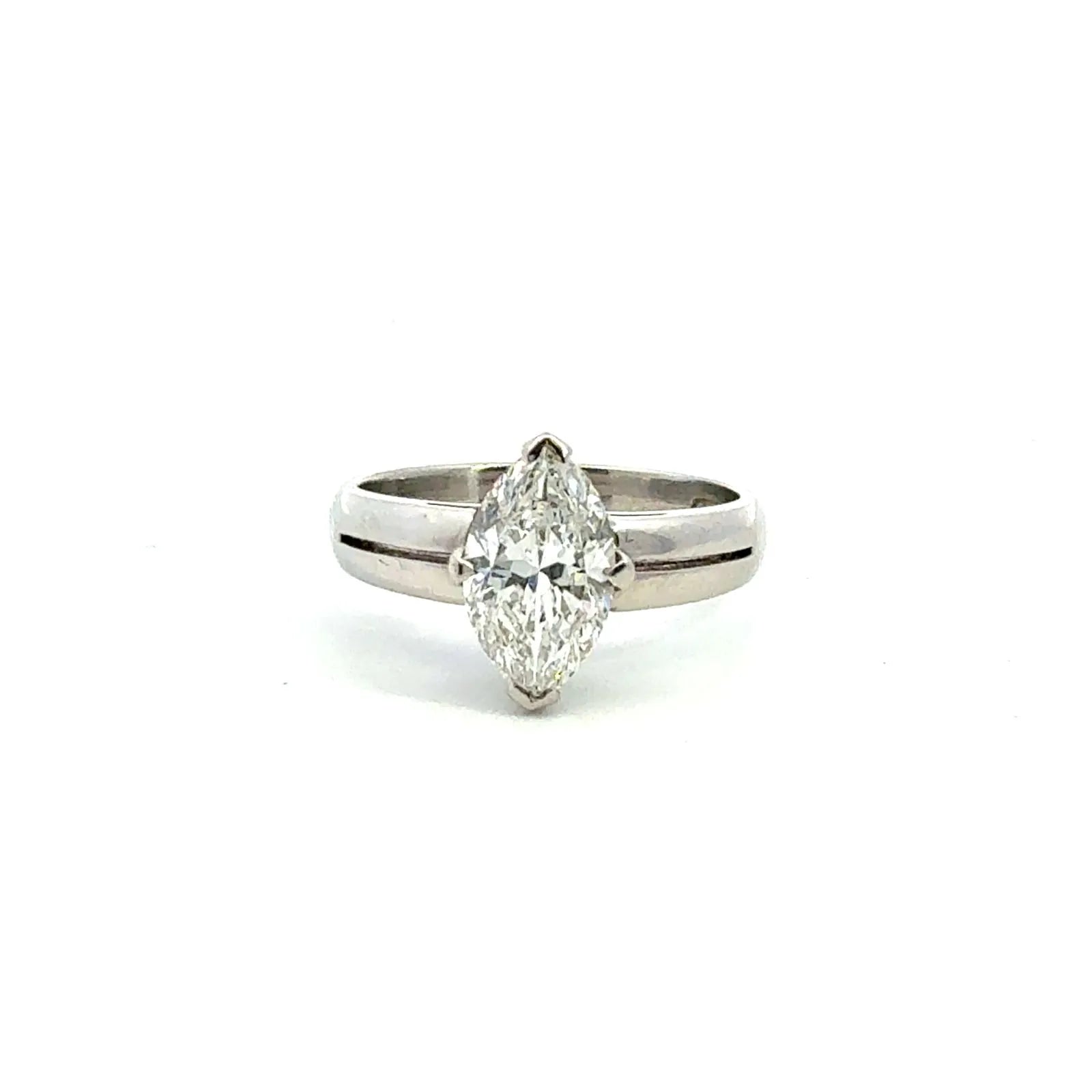 １ct UP　 ダイヤモンドリング　プラチナ　Pｔ９００