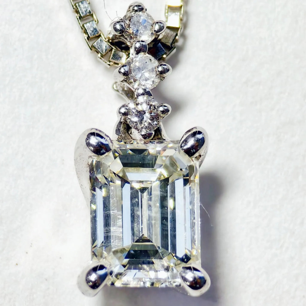 0.504ct ダイヤモンド エメラルドカット ネックレス ホワイトゴールド K18WG