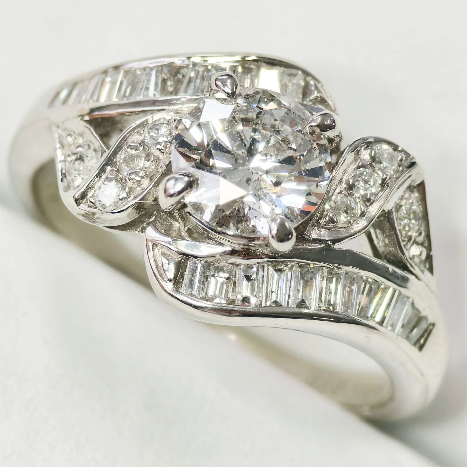 I1　0.838ct　ダイヤモンド リング　プラチナ　Pt900