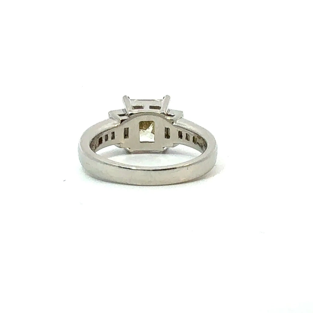 2.011ct　プリンセスカット　ダイヤモンド　リング　プラチナ　Pt900