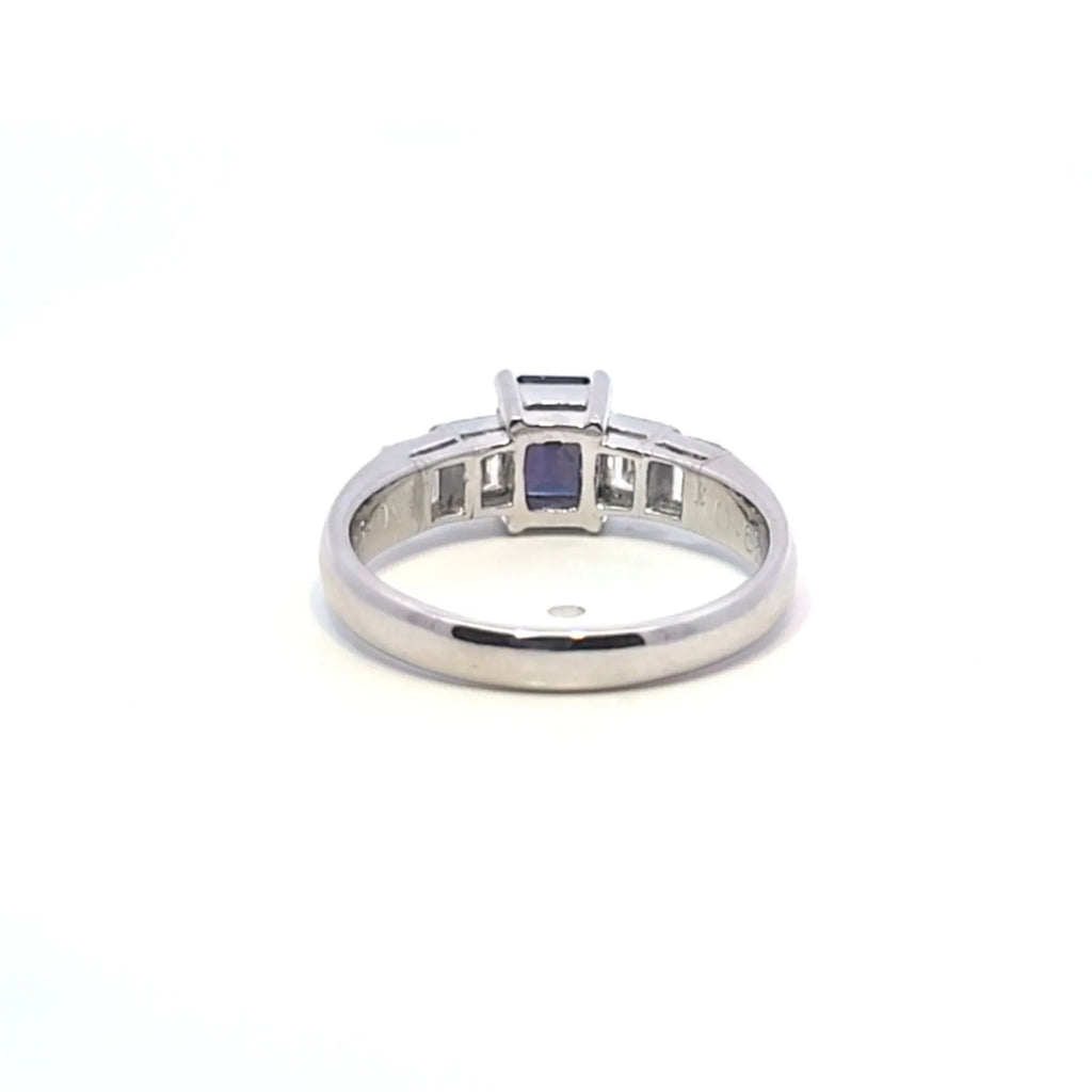 アレキサンドライト　リング　プラチナ　Pt900　鑑別書あり