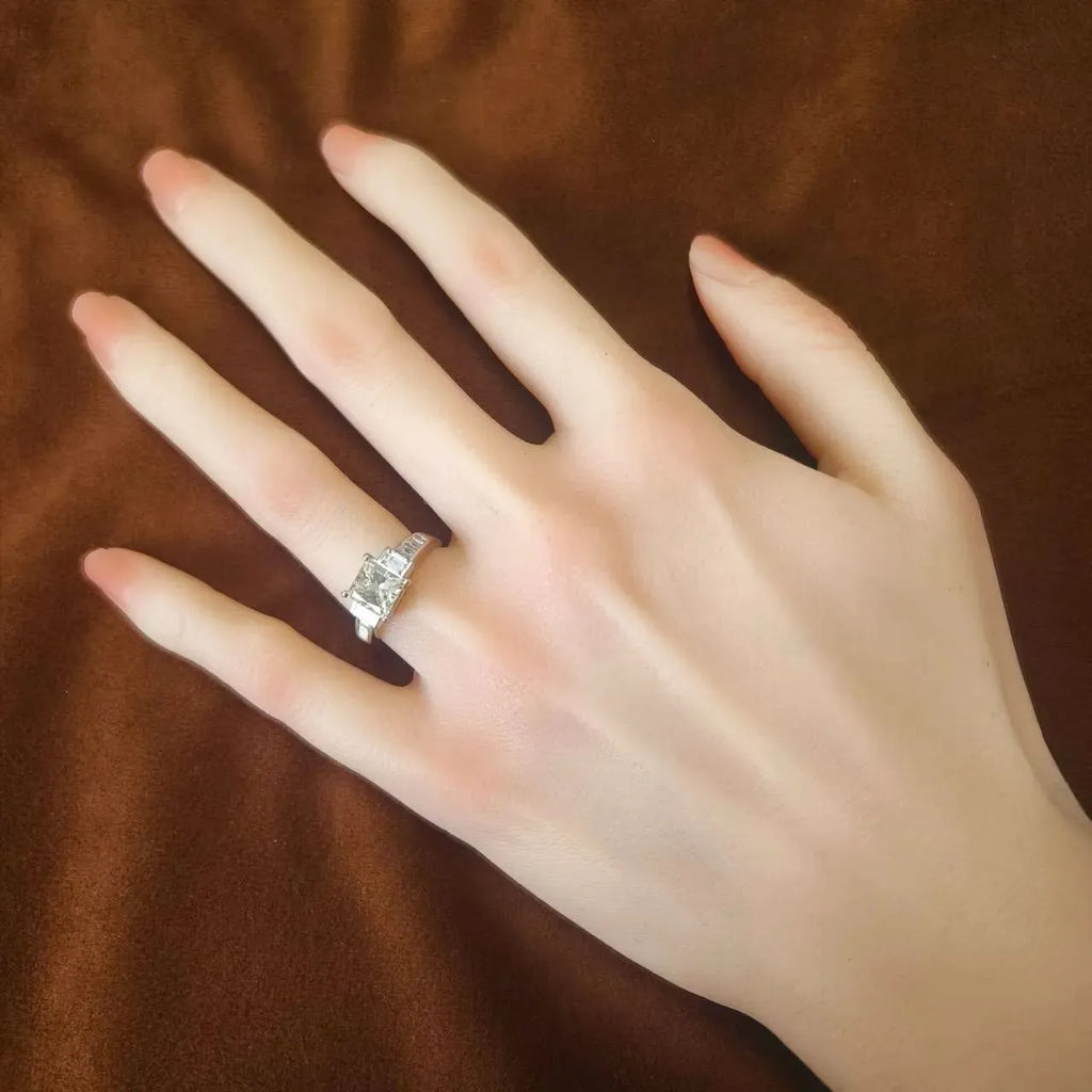 2.011ct　プリンセスカット　ダイヤモンド　リング　プラチナ　Pt900