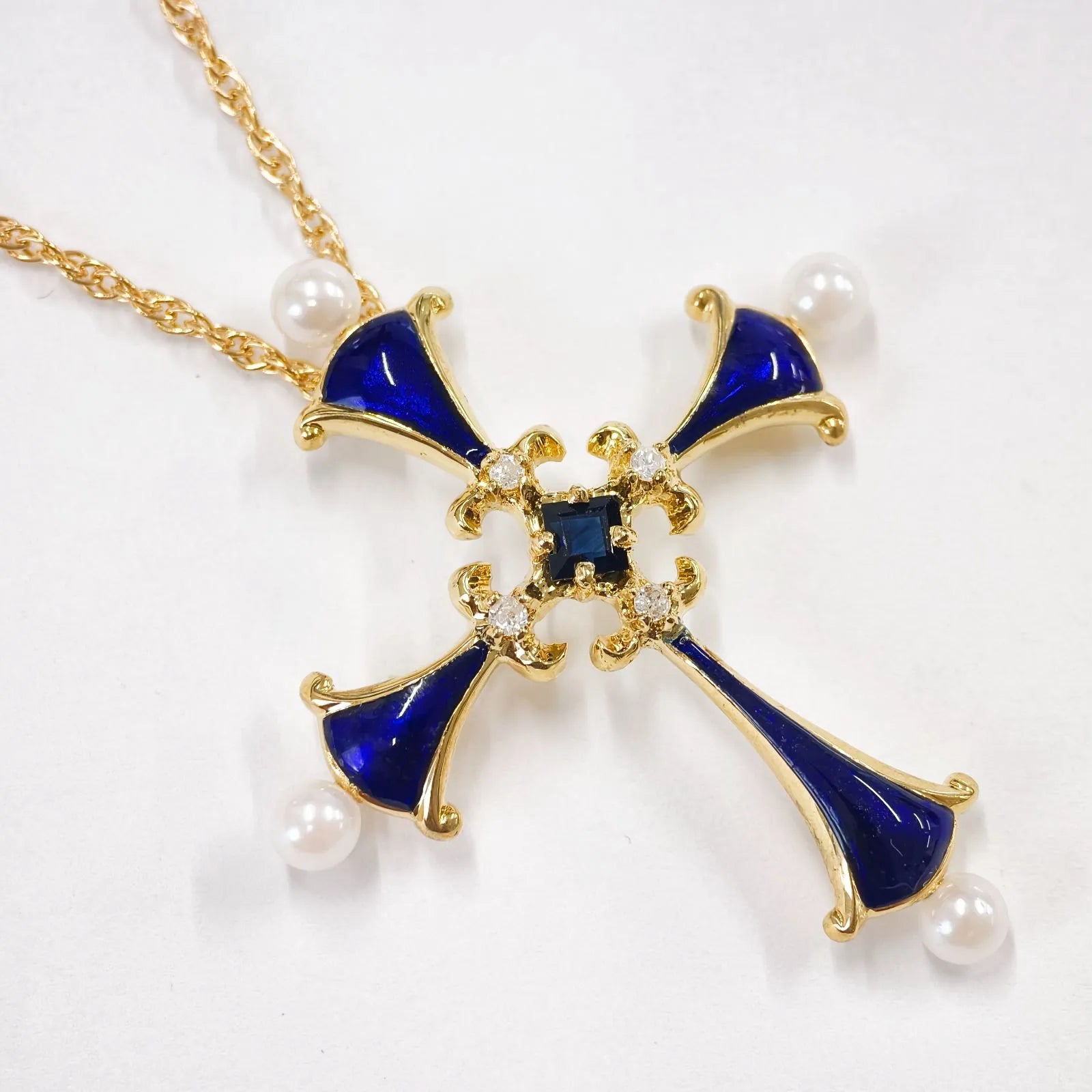 サファイヤ　クロス　ネックレス　ゴールド　１８K