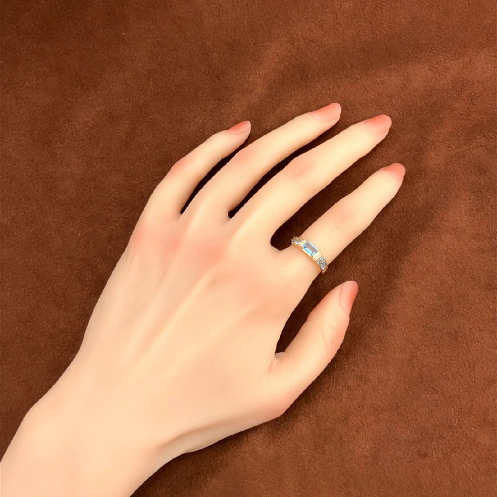 アクアマリン　リング　ゴールド　K18